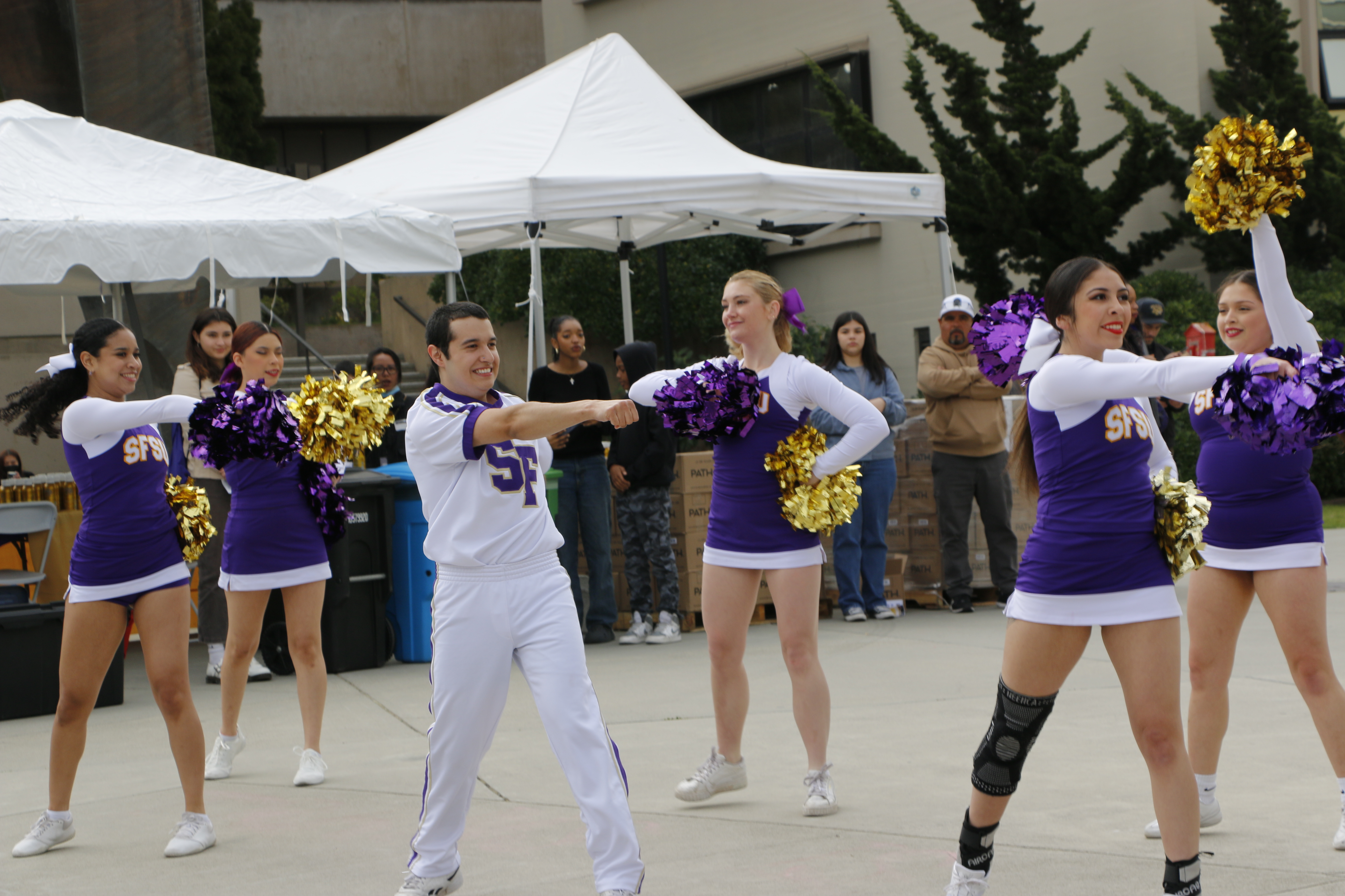 SF State Gator Cheerleaders perform at Explore SF State
