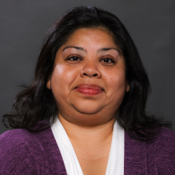 Head shot of Mirna Vasquez